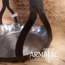 Mittelalterliche Hängepfanne aus Stahl auf https://armatae.shop