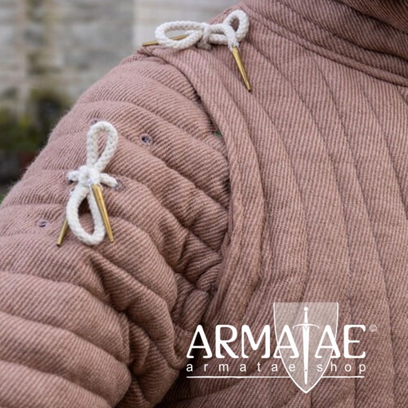 Epic Armoury königlicher Gambeson in Farbe Castle Tan