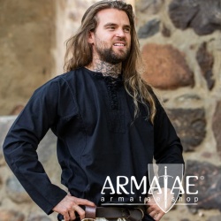 Weiches Bauernhemd Felix Schwarz 2018s mit Taschen von Leonardo Carbone bei Armatae.shop