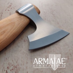Wikinger Wurfaxt klein AH323NF mit Lederscheide auf https://armatae.shop