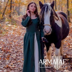 Mittelalterkleid "Larina" Grün/Natur auf https://armatae.shop