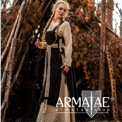 Überkleid "Hildegard" Braun auf https://armatae.shop