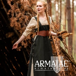 Überkleid "Hildegard" Grün auf https://armatae.shop
