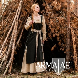 Überkleid "Hildegard" Grün auf https://armatae.shop