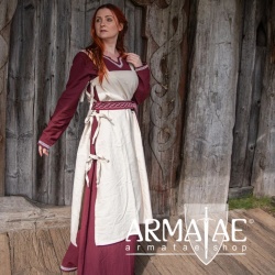 Überkleid "Hildegard" Natur auf https://armatae.shop