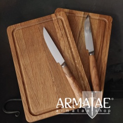 2 Stück Damast Steakmesser mit Eichenbretter auf https://armatae.shop