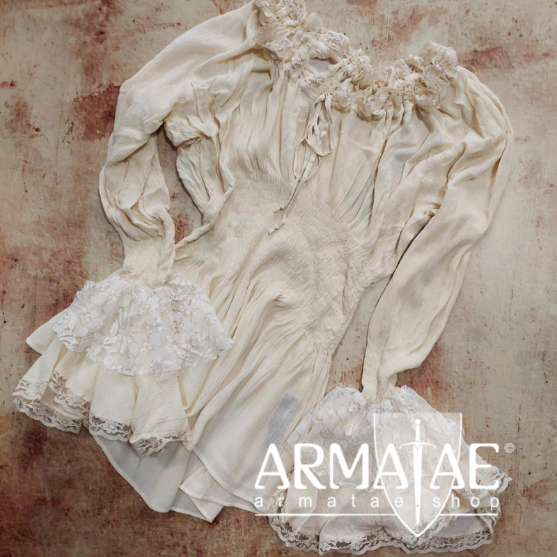 Port Royal Bluse von Windlass auf https://armatae.shop