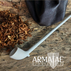 Traditionell gebackene Ton Tabakpfeife des 17. Jhd. 20 cm dünn auf https://armatae.shop