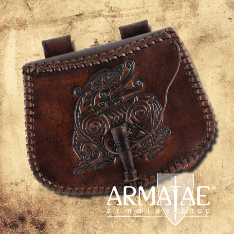 Gürteltasche mit Drachen-Prägung, Leder, Braun auf https://armatae.shop