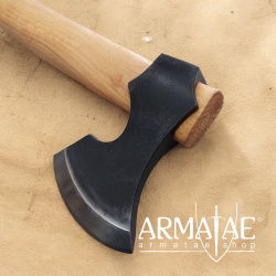 Wikingeraxt AH326NF mit Lederscheide auf https://armatae.shop