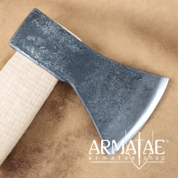 Stubai ® Bushcraft Outdoor Axt mit gefetteter Lederscheide auf https://armatae.shop