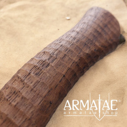 Stubai ® Bushcraft Outdoor Axt mit gefetteter Lederscheide auf https://armatae.shop