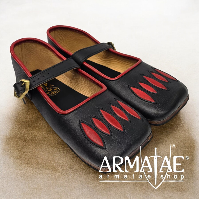 Kuhmaulschuhe / Renaissance Schuhe schwarz-rot "Caspar" auf https://armatae.shop