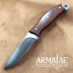 Outdoormesser aus Carbon-Chromstahl mit Lederscheide auf https://armatae.shop