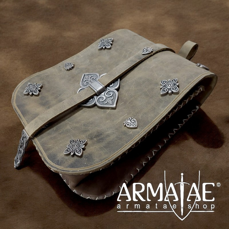 XL Tarsoly Gürteltasche | Handarbeit auf https://armatae.shop