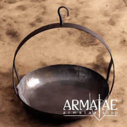 Mittelalterliche Hängepfanne aus Stahl auf https://armatae.shop