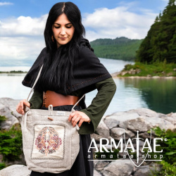 Umhängetasche mit Wikinger Stickerei "Tora" Natur auf https://armatae.shop