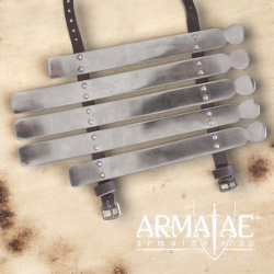 Ein Stück Wikinger Armschutz 2 mm Stahl auf https://armatae.shop