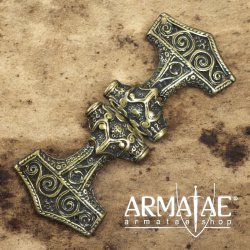 Mächtige Schließe Mjölnir goldfarben auf https://armatae.shop