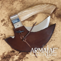 Pizzaschneider / Wiegemesser mit Lederscheide auf https://armatae.shop