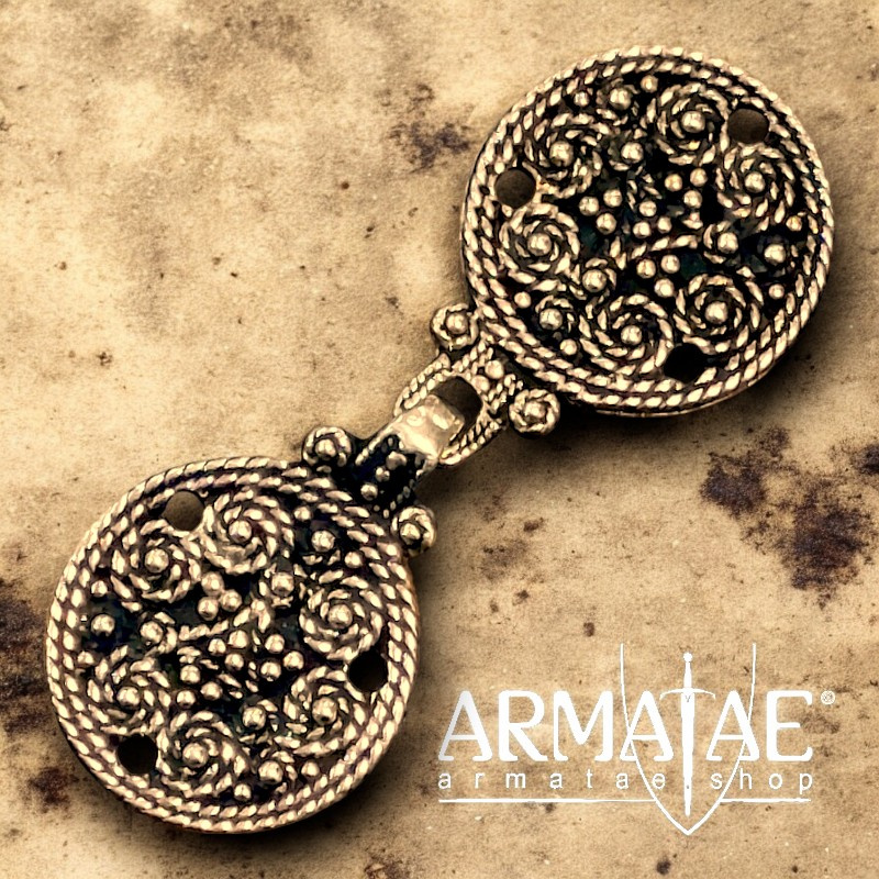 Gewandhaken Wikinger Bronze auf https://armatae.shop