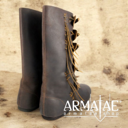 Der Wikingerstiefel "Rasmus" Nubukleder Dunkelbraun auf https://armatae.shop