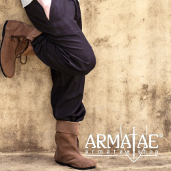 Stulpenstiefel "Sigurd" braun auf https://armatae.shop