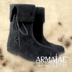 Stulpenstiefel "Sigurd" Schwarz auf https://armatae.shop