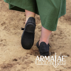 Damenschuhe "Rieke" Nubukleder Schwarz auf https://armatae.shop