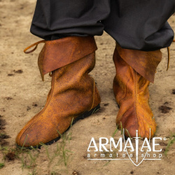 Mittelalter Stulpenstiefel aus Nubukleder Braun auf https://armatae.shop