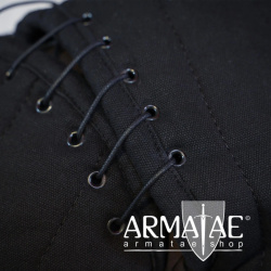 Hochwertiger Gambeson Typ 1 im Set mit langen und kurzen Ärmel auf https://armatae.shop