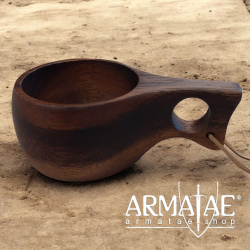 Handgearbeitete Guksi aus Akazienholz in 3 verschiedenen Varianten auf https://armatae.shop
