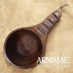 Handgearbeitete Guksi aus Akazienholz in 3 verschiedenen Varianten auf https://armatae.shop
