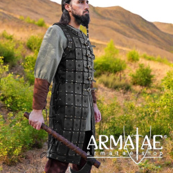 Lederpanzerung Schwarz - Handarbeit Gr. M/L auf https://armatae.shop