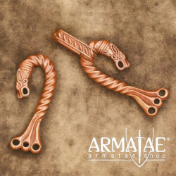 Keltischer Drachenumhangverschluss auf https://armatae.shop