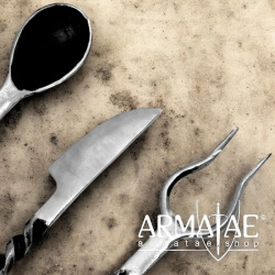 Handgeschmiedetes rustikales Besteckset auf https://armatae.shop
