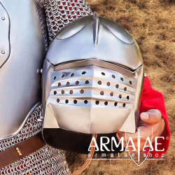 Italienischer Schaller mit Blasebalg-Visier und gepolstertem Inlet auf https://armatae.shop