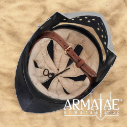 Italienischer Schaller mit Blasebalg-Visier und gepolstertem Inlet auf https://armatae.shop