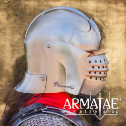 Italienischer Schaller mit Blasebalg-Visier und gepolstertem Inlet auf https://armatae.shop