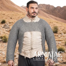 Kettenärmel – 10 mm vernietete Rundringe aus Aluminium auf https://armatae.shop