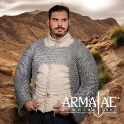 Kettenärmel – 10 mm vernietete Rundringe aus Aluminium auf https://armatae.shop