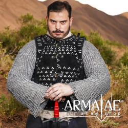 Kettenärmel – 10 mm vernietete Rundringe aus Aluminium auf https://armatae.shop