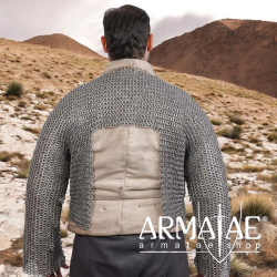 Kettenärmel – 10 mm vernietete Rundringe aus Aluminium auf https://armatae.shop
