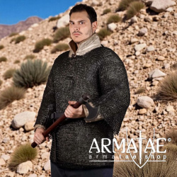 Kettenhemd Haubergeon Schwarz – 9 mm MIX auf https://armatae.shop