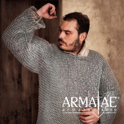 Kettenhemd Hauberk – 10 mm genietete Rundringe aus 1,6 mm Aluminium auf https://armatae.shop