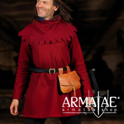 Mittelalterliche Gürteltasche aus Vollnarbenleder auf https://armatae.shop