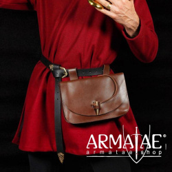 Mittelalterliche XL Ledertasche – Vollnarbenleder Braun auf https//amratae.shop