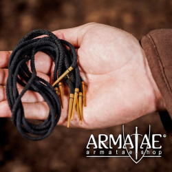 Nestelbänder schwarz mit Messingspitzen - 5er-Set auf https://armatae.shop