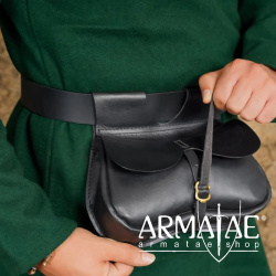 Spätmittelalterliche Gürteltasche aus echtem Leder auf https://armatae.shop