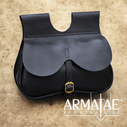 Spätmittelalterliche Gürteltasche aus echtem Leder auf https://armatae.shop